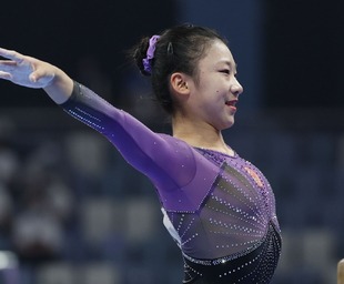 Faker激情唱歌庆祝，T1终结GEN的27连胜！阻止GEN的战队终于出现了